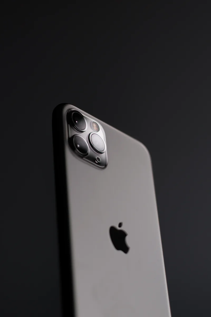 Celular iPhone em uso